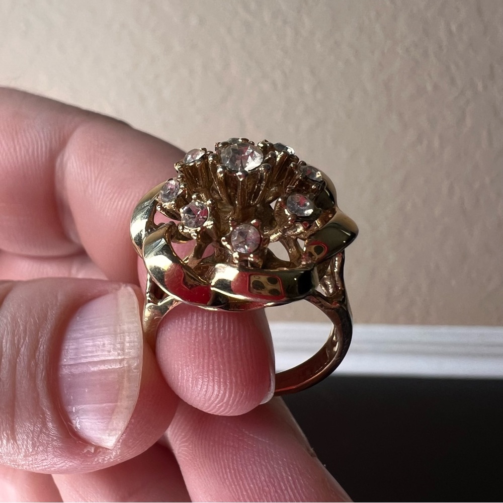 Vintage 18K Gold HGE Ring (Size 7 US) w 9 CZ Stones, Rosette Estate Jewelry, Flo - Picture 2 of 11